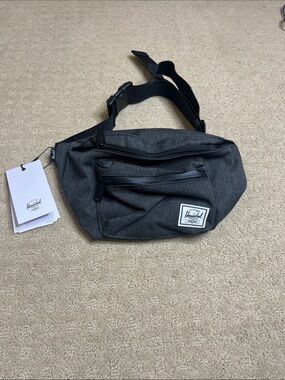 NWT Herschel Supply Company Charcoal Grey Hip Pack